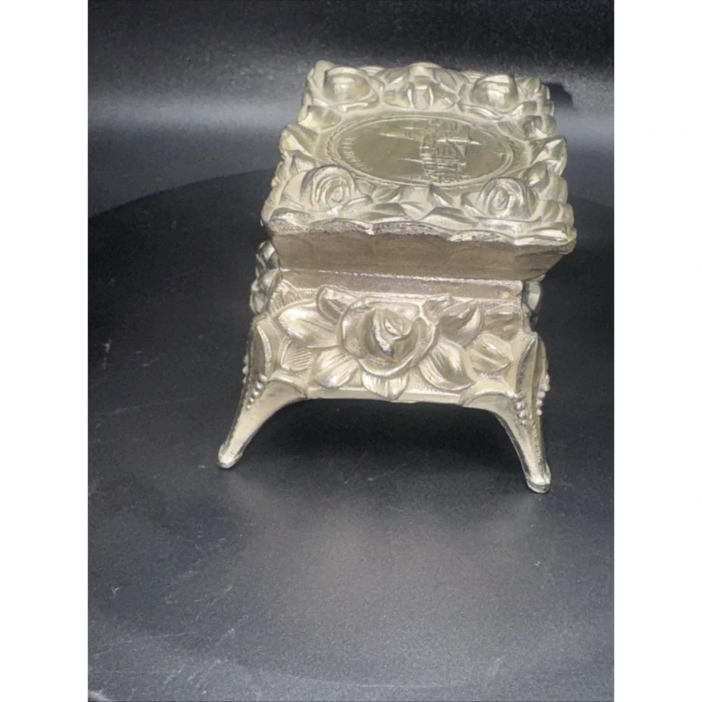 The Unbranded Brand this ornate
